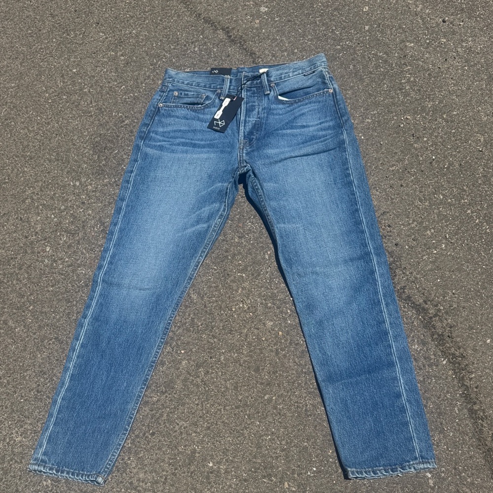 High-Rise Blue Women's Jeans — Classic Slim Fit